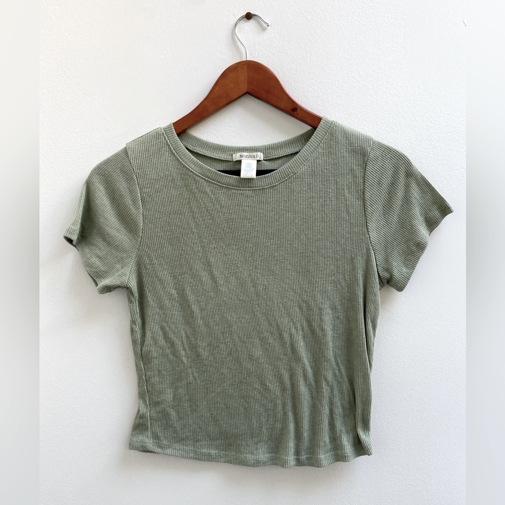 Bozzolo Ribbed Short Sleeved Crop Top Y2K Style